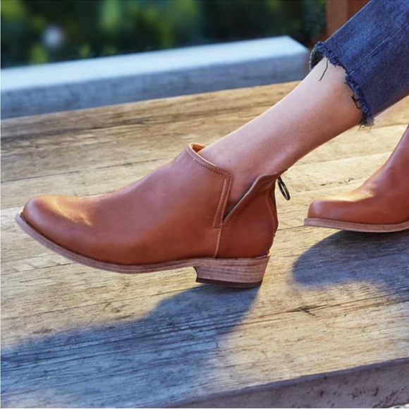 New Beek Leather Falcon Ankle Booties Cognac Brown - Picture 2 of 12